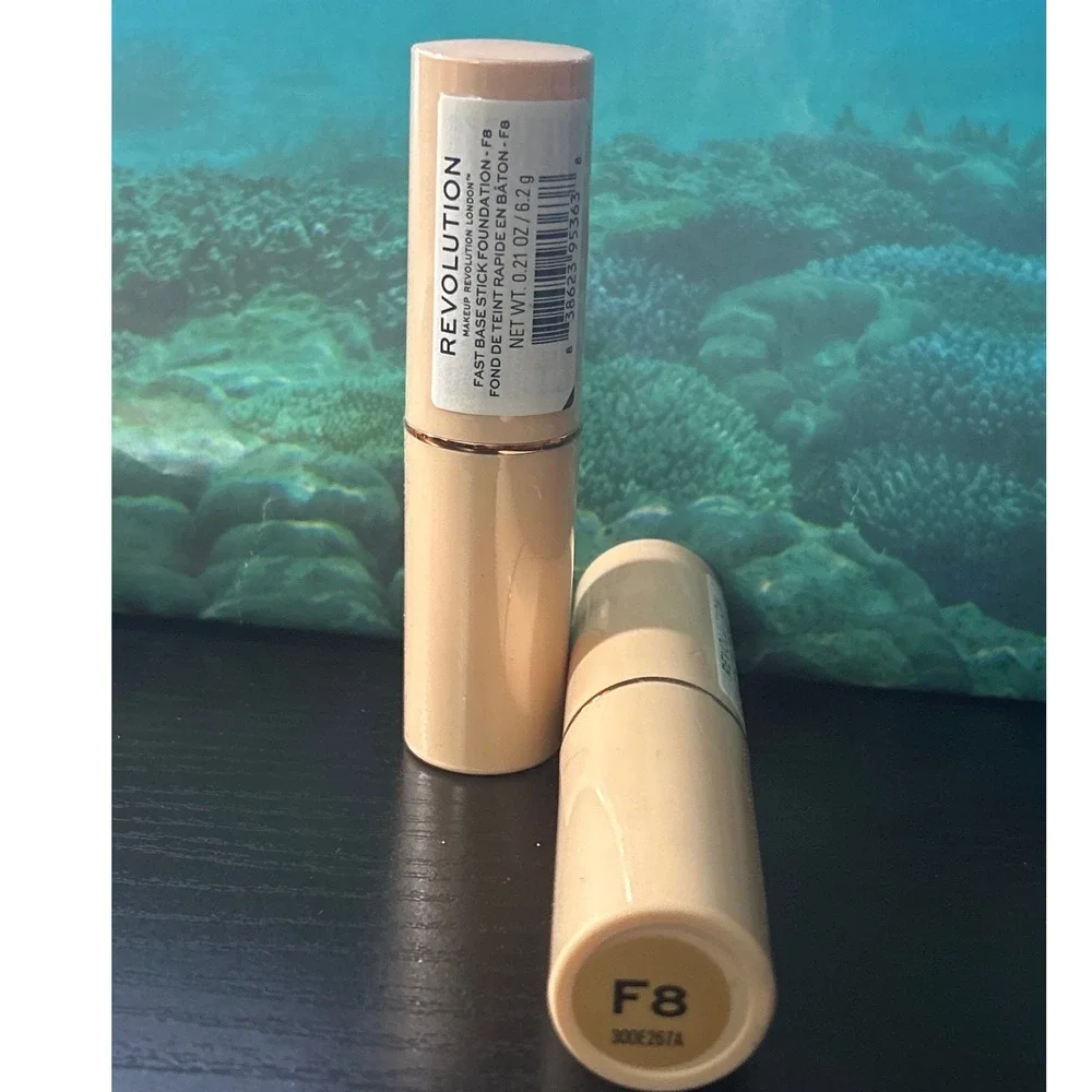 2X REVOLUTION Fast Base Stick Foundation Shade F8